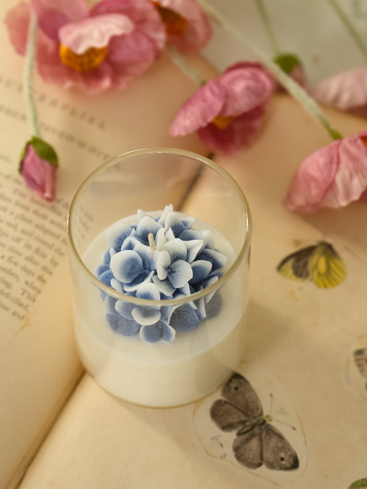 Hydrangea candle